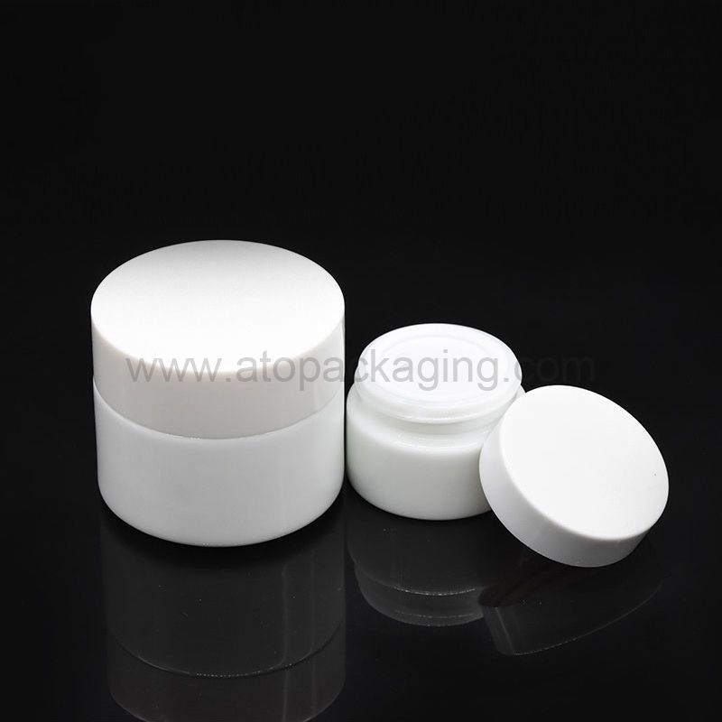 Cosmetic Packaging and Cosmetic Containers